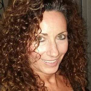 Meet your Posher, Pamela